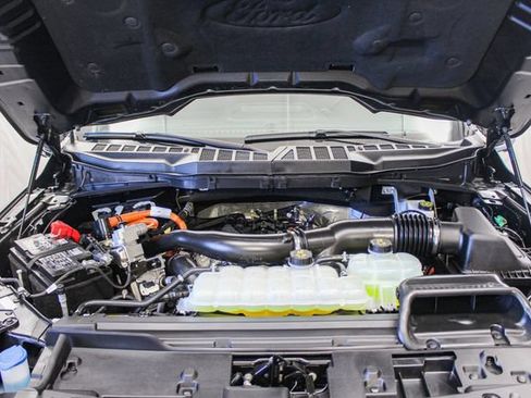 Used 2025 Ford F150 XLT w/ Equipment Group 302A MID AWD/4WD image 17