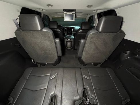 Used 2015 Cadillac Escalade Premium AWD/4WD image 17