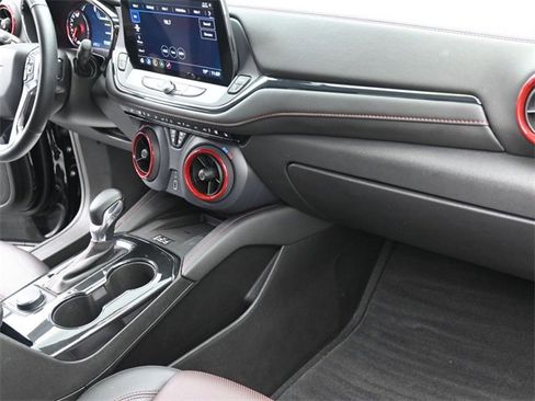 Used 2025 Chevrolet Blazer RS image 29