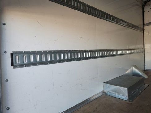 Used 2025 Chevrolet Express 3500 w/ Power Convenience Package image 34