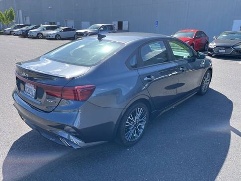 Used 2024 Kia Forte GT-Line image 5