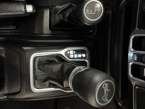 Used 2018 Jeep Wrangler Unlimited Sport S image 22