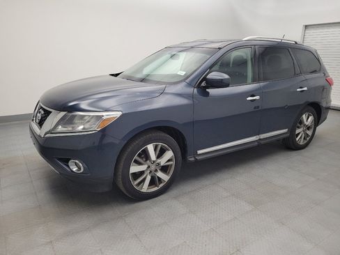 Used 2013 Nissan Pathfinder Platinum w/ Platinum Premium Pkg image 2