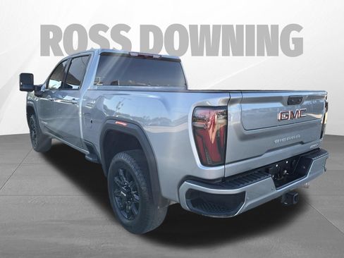 Used 2025 GMC Sierra 2500 AT4 AWD/4WD image 6