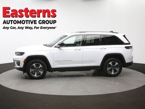 Used 2023 Jeep Grand Cherokee 4WD 4xe image 63