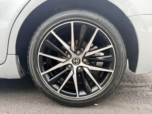 Used 2022 Toyota Camry SE FWD image 13