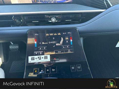 New 2026 INFINITI QX80 4WD image 19