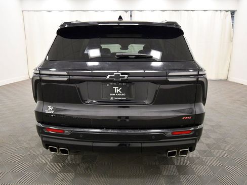 Used 2024 Chevrolet Traverse RS AWD/4WD image 6