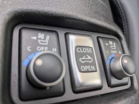 Used 2014 Nissan 370Z Touring w/ Sport Package RWD image 20
