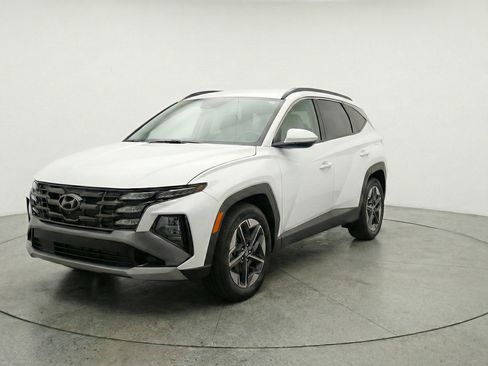 Used 2025 Hyundai Tucson SEL image 3