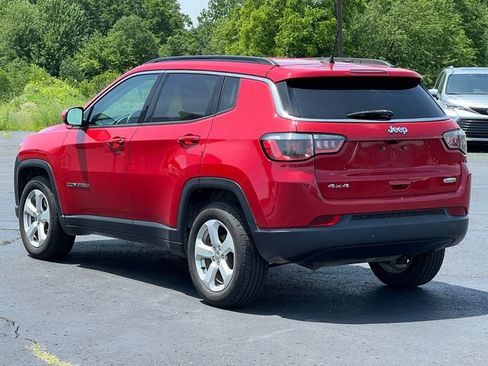 Used 2018 Jeep Compass Latitude w/ Popular Equipment Group AWD/4WD image 13