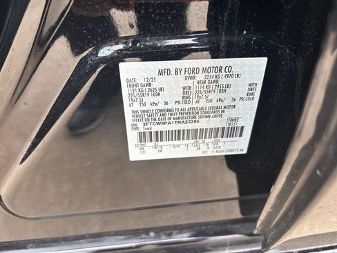 Used 2026 Ford Maverick Lobo AWD/4WD image 30