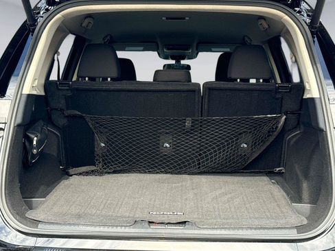 Used 2024 Nissan Rogue SV FWD image 12
