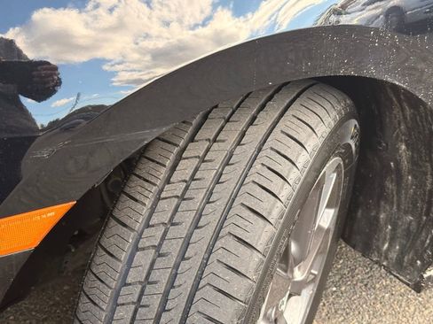 Used 2023 Honda Odyssey Elite image 11