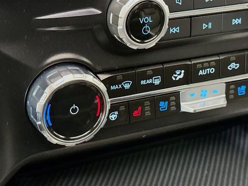 Used 2024 Ford F250 Limited w/ FX4 Off-Road Package image 21