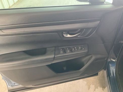 Used 2023 Honda CR-V EX image 5
