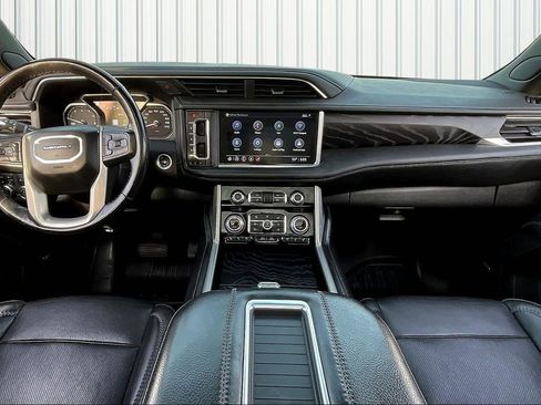 Used 2021 GMC Yukon Denali image 7