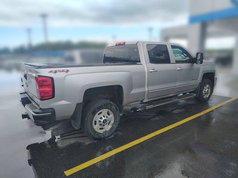 Used 2015 Chevrolet Silverado 2500 LT AWD/4WD image 3