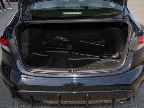 Used 2023 Toyota Corolla SE image 5