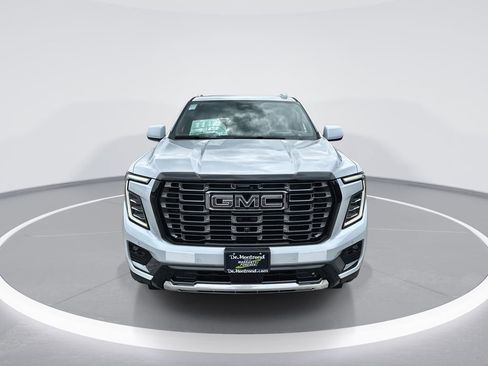 New 2026 GMC Yukon Denali Ultimate w/ LPO, Floor Liner Package AWD/4WD image 3