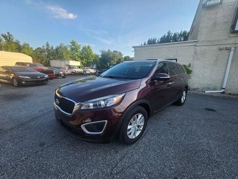 Used 2018 Kia Sorento AWD image 1
