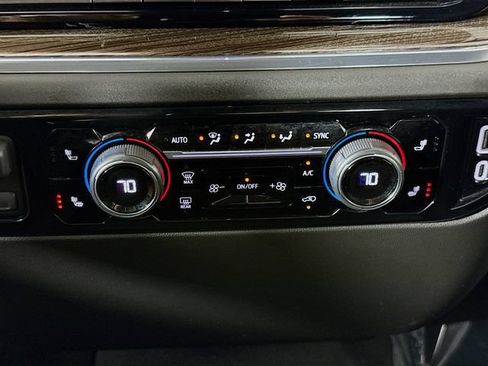 Used 2024 Chevrolet Silverado 2500 LT w/ Convenience Package AWD/4WD image 16