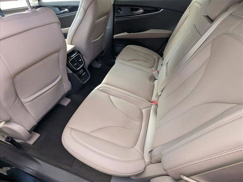 Used 2022 Lincoln Nautilus Reserve w/ Equipment Group 201A image 18