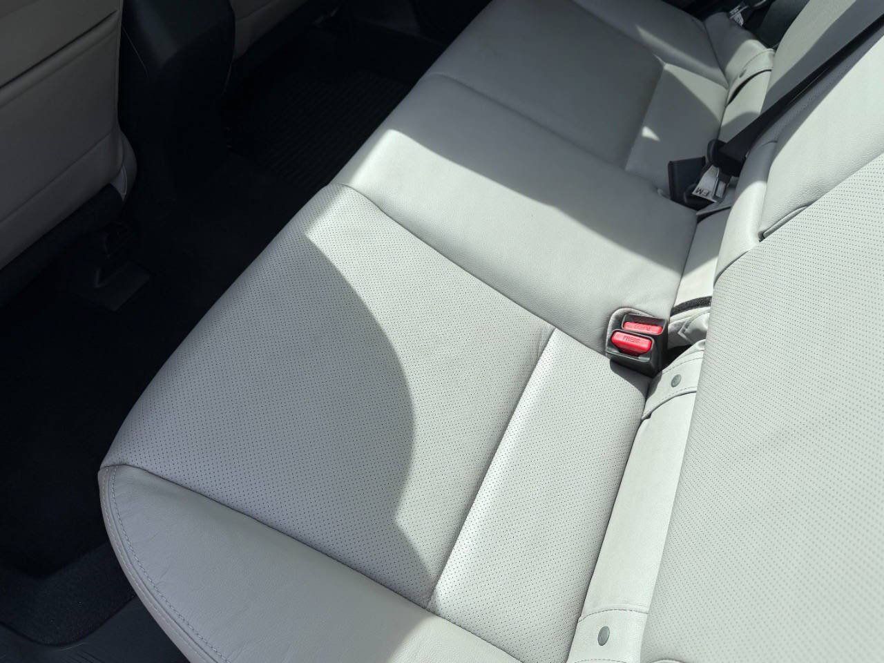 Used 2015 Subaru Forester 2.5i Limited AWD/4WD image 22