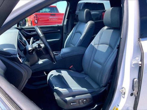 Used 2023 Buick Enclave Essence w/ Experience Buick Package AWD/4WD image 21