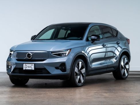 Used 2023 Volvo C40 P8 Recharge Ultimate w/ Protection Package Premier AWD/4WD image 3