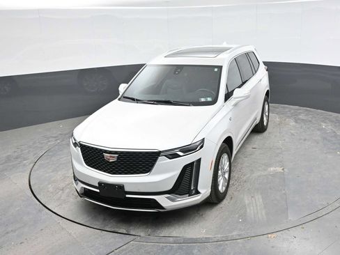 Used 2024 Cadillac XT6 Luxury AWD/4WD image 15