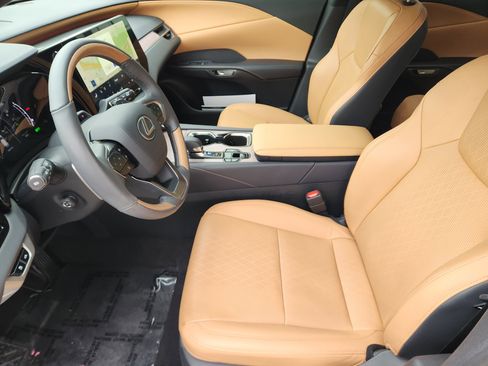 Used 2024 Lexus RX 350 w/ Convenience Package AWD/4WD image 10