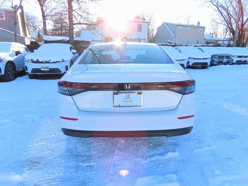 Certified 2023 Honda Accord EX image 5