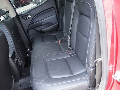 Used 2018 Chevrolet Colorado Z71 AWD/4WD image 16