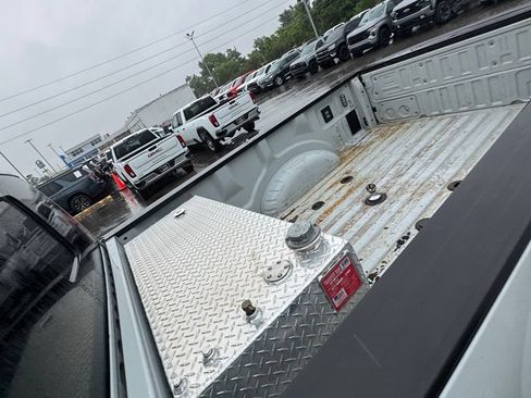Used 2025 Ford F350 Lariat AWD/4WD image 10
