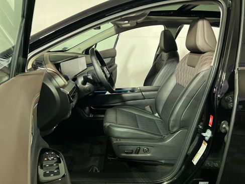 Used 2025 Nissan Murano Platinum w/ Cargo Package image 19