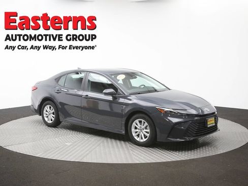 Used 2025 Toyota Camry LE FWD image 46