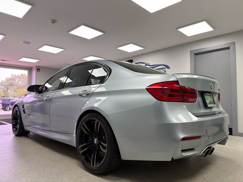 Used 2016 BMW M3 RWD image 5