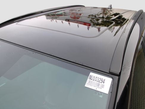 Used 2022 Toyota RAV4 SE image 11