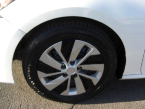 Used 2020 Nissan Altima 2.5 S image 5