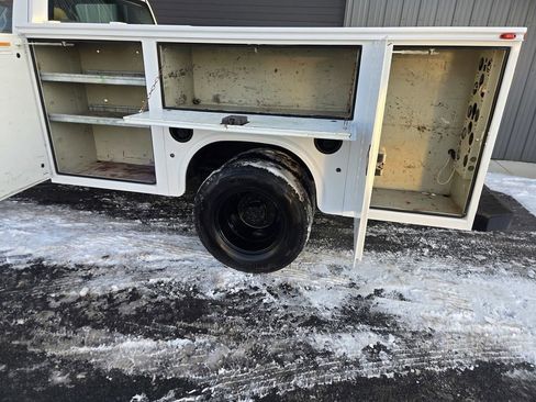 Used 2015 Chevrolet Silverado 3500 W/T w/ WT Convenience Package image 4