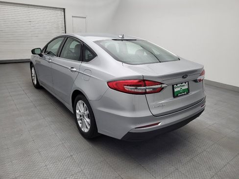 Used 2020 Ford Fusion SE FWD image 5