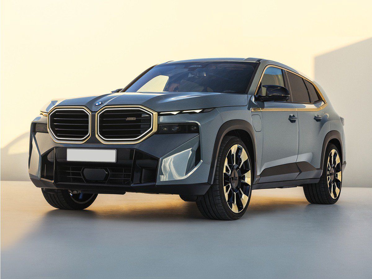 Used 2023 BMW XM AWD/4WD image 1