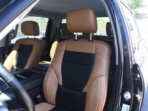 Used 2024 Toyota Tundra SR5 w/ SR5 Convenience Package AWD/4WD image 17