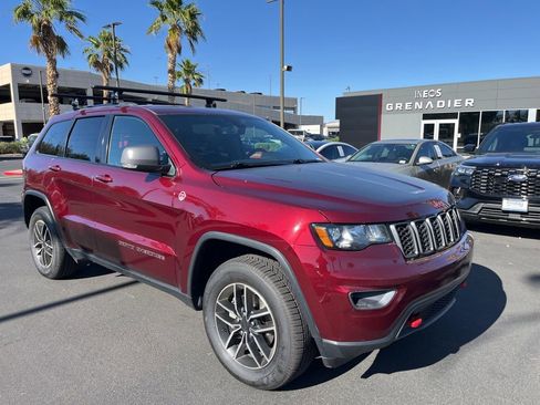 Used 2019 Jeep Grand Cherokee Trailhawk AWD/4WD image 1