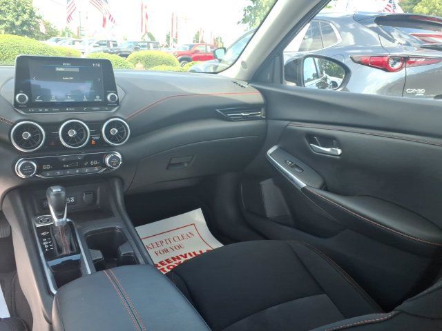 Used 2025 Nissan Sentra SR w/ Midnight Edition FWD image 9