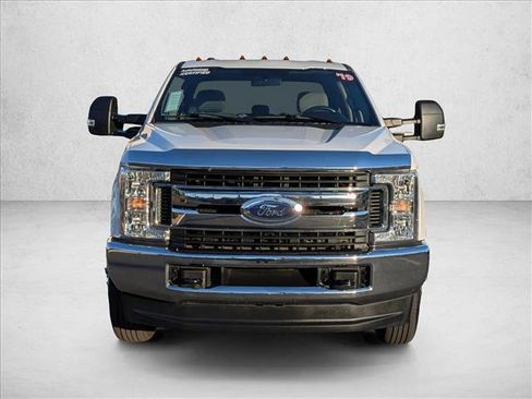 Used 2019 Ford F350 XLT AWD/4WD image 2