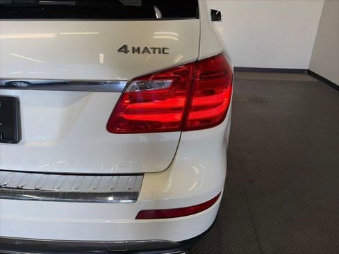 Used 2015 Mercedes-Benz GL 450 4MATIC image 9