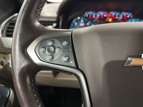 Used 2019 Chevrolet Suburban Premier image 19