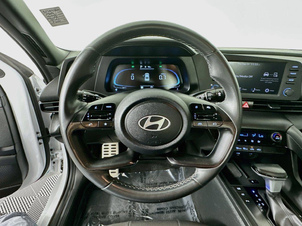 Used 2025 Hyundai Elantra Sport w/ Cargo Package FWD image 12